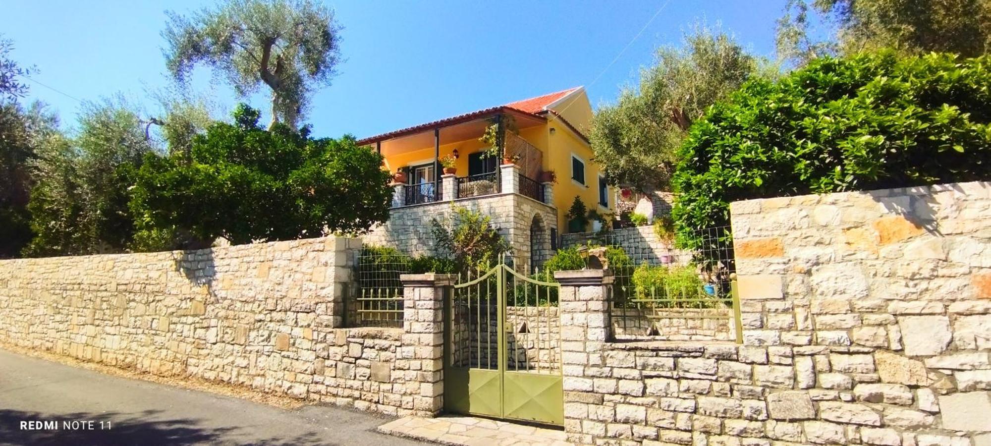 Fountana Villa Raxi מראה חיצוני תמונה